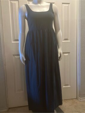 Classic forest green Square-Neck Maxi Dress - Women's